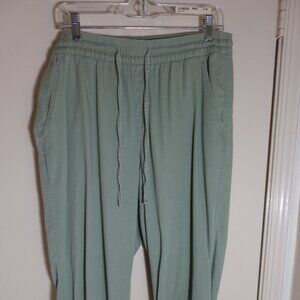 Green Gap Work Trousers with Pockets!